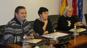 uemaren-agerraldia-nafarroako-parlamentuan.jpg